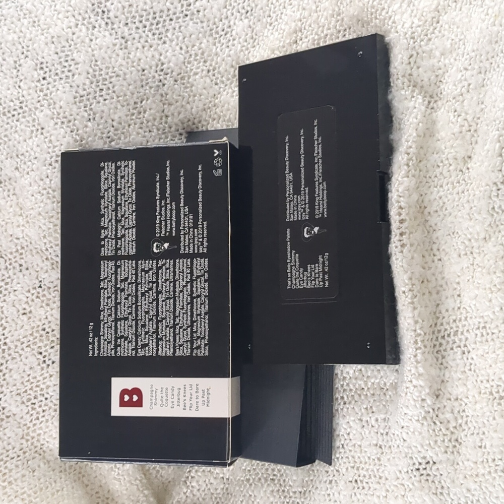 BETTY BOOP x ipsy That's So Betty Eyeshadow Palette, 12g/0.42oz - Picture 8 of 15